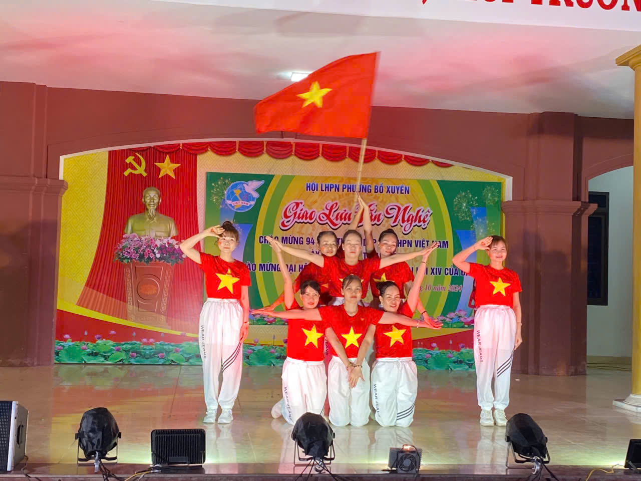 Giao lưu văn nghệ chào mừng kỷ niệm 94 năm Ngày thành lập Hội LHPN Việt Nam